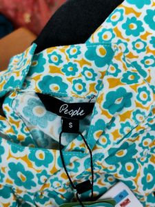 White With Sea Green Floral Print Top (Women&#39;s)