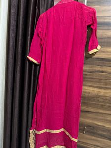 Pink &amp; Gold Embellished Kurti