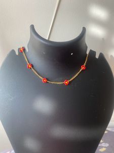 Daisy Chain Necklace