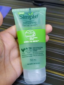 Simple Refreshing Facial Wash