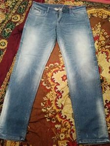 Light Wash Denim Jeans