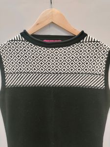 Globus Solid Dress