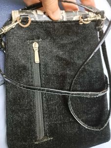 2 Mobile Pouches