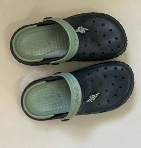 UNISEX CLOGS