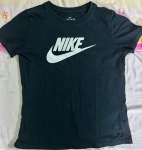 Nike Black Tshirt