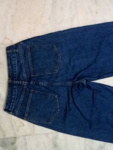 Stylish Blue Denim Wide-Leg Jeans for Women