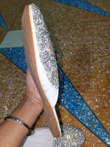 It Is Ethnic Indian Footwear💖