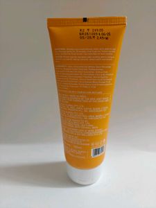 Dot &amp; Key Vitamin-C Face Wash