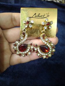 Maroon Earing Set