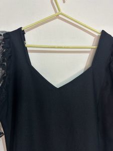 Chic Black Puff Sleeve Midi Dress