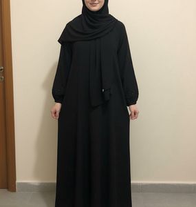 Elegant Black Abhaya