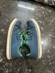 Benetton Sneakers UCB