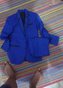 Stylish Blue Blazer and pant only 500