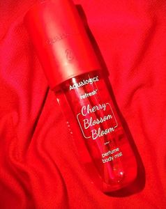 Aqualogica Cherry Blossom Body Mist