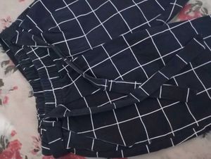Checkered Pants with Tie
