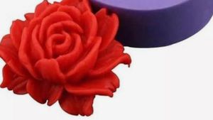Rose Candle Bouquet
