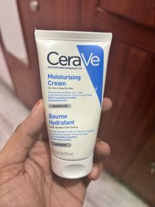 inde wild hair oil With Cerave Moisturiser Gif