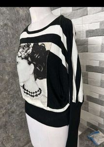 Chic Striped Graphic Print Top