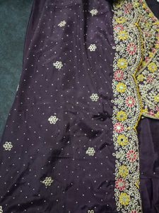 Embroidered Kurta Set L Size