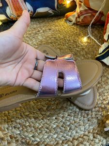 Zudio Sandal