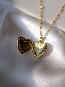 Open Heart Pendant (Gold)
