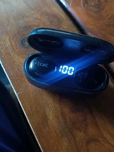 boat air buds