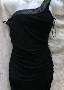 DAMM GORGEOUS BLACK RUCHED BODYCON