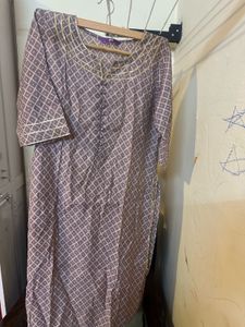Libas XL Purple Patterned Tunic Top With Navy Jean