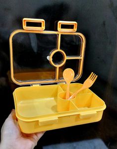 Bite Buddy 4 compartment LUNCH BOX🌸