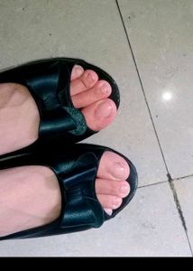 Black Wedges