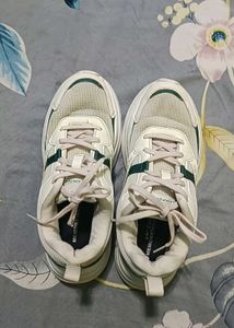 Campus Raise Sneakers For Women (White, 4)
