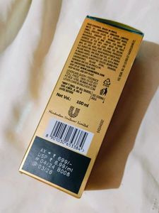 Lakme Hyaluronic Dewy Micro Essence
