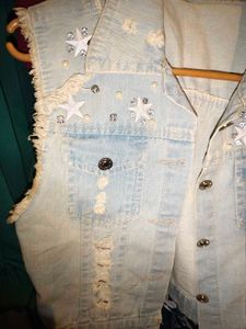 Chest Size 32-36 inches Distressed Denim Vest