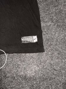 NIKE T-SHIRT