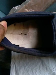 Bruton Laceless Mens Walking Shoes.