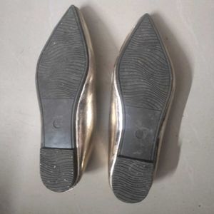 Metallic Pointed Toe Flats