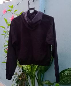 ❗price DrOP❗Korean Heart Black Crop Hoodie By BE S
