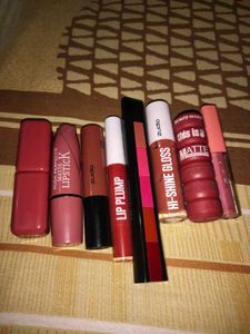 8 Lipsticks Combo