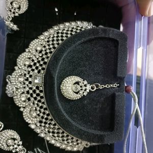 Jewellery Set With box