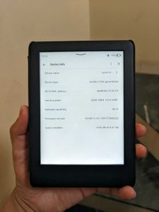 Kindle 10th Generation with Cover