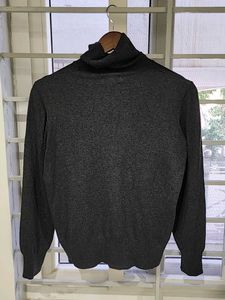 H&amp;M Sweater