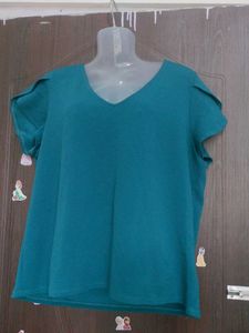 Oversized stylish top