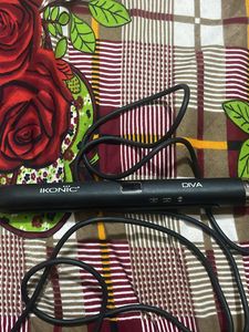 New Hardly Used Hair Straightner
