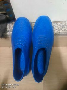 Blue Slip-On Shoes... रबर के है