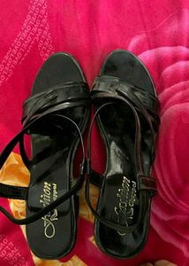 black heel