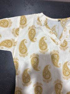 Elegant Paisley Print Kurti