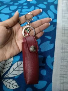 Tira Cherry Lipstick Holder 💄
