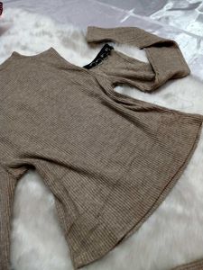 🌼Beige Cutout Long Sleeve Top🌼