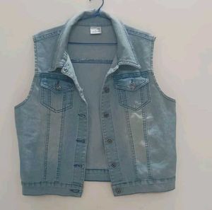 Denim Vest - Stylish Layering Piece