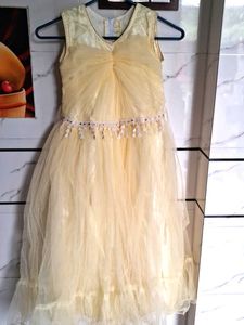 Girls Dress In Bright Yellow colour 6-8 years